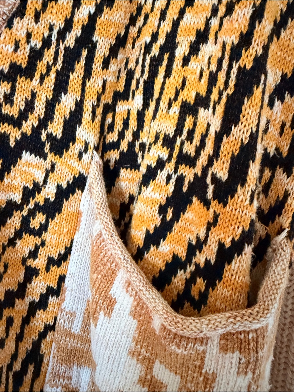 Pilcro Oversized Patchwork Cardigan - Picture 4 of 10